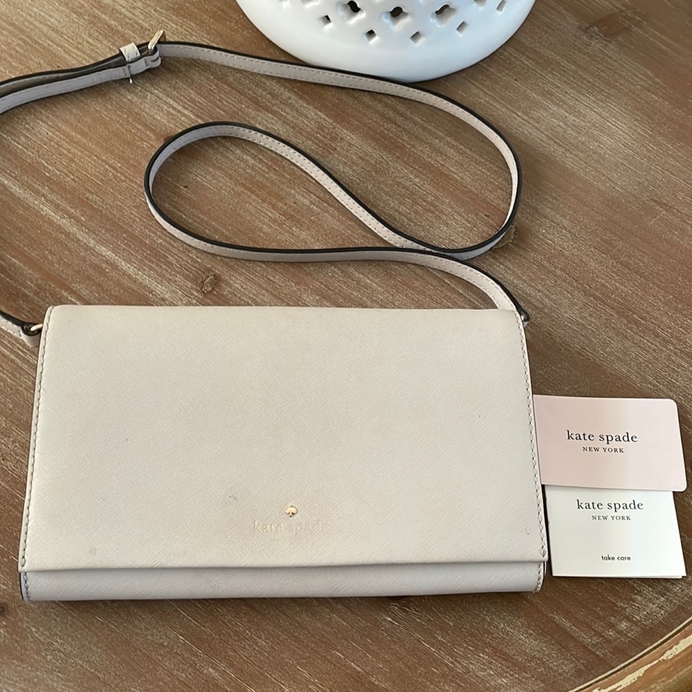 Kate Spade ♠️ Cream Clutch Bag